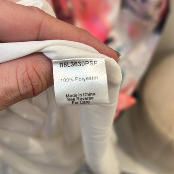 Parker Black Elegant Strapless Floral Gown size 2. In perfect condition! - Picture 11 of 11